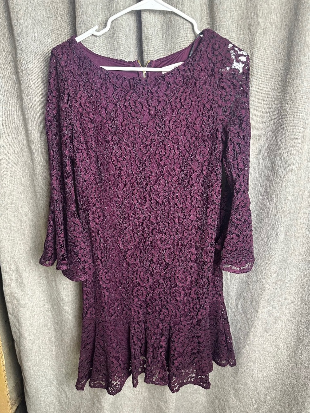 Calvin Klein Plum Purple Flounce Hem Bell Sleeve Lace Dress Size 6